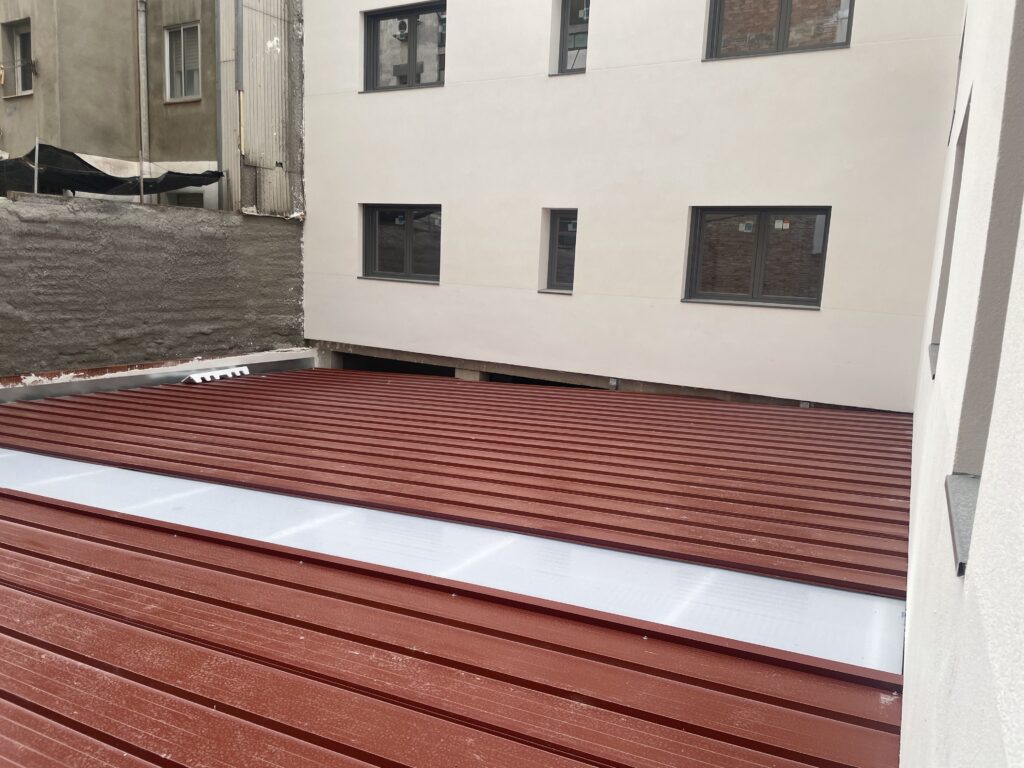 instalacion rapida con panel sandwich