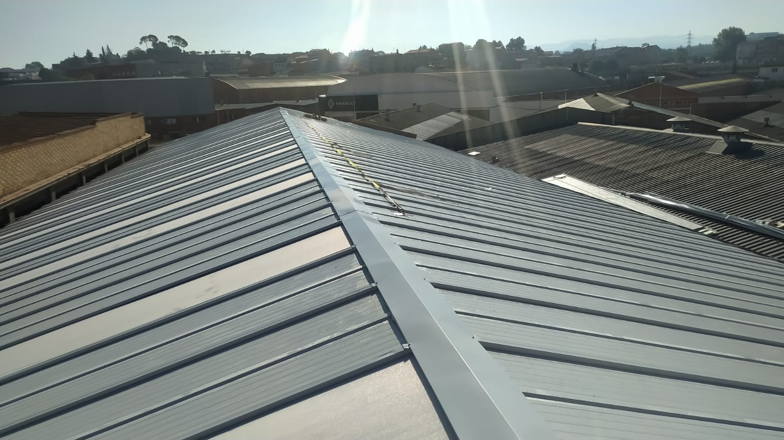 advantages of sandwich panels