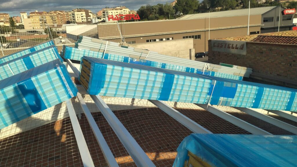 panel sandwich de lana de roca.